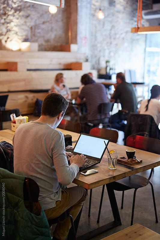 Work From Cafe: Alternatif Menarik untuk Bekerja di Luar Kantor